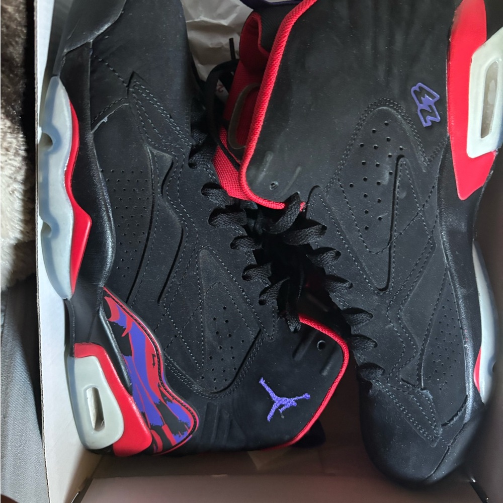 Jordan 6 - Picture 6 of 6